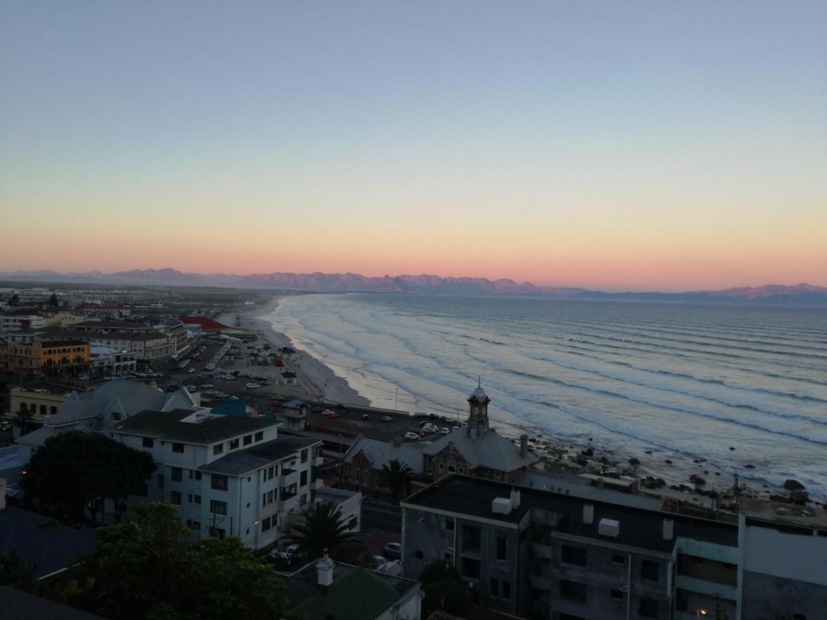 Seaview Apartment In Muizenberg Luaran gambar
