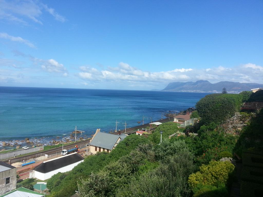 Seaview Apartment In Muizenberg Luaran gambar